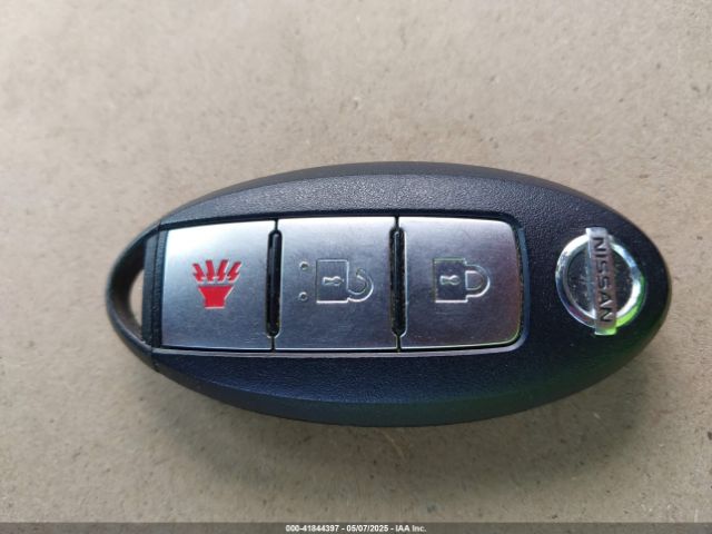 JN8AE2KP6E9106763 Nissan QUEST S