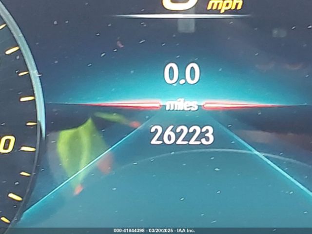 W1K3G4FB1NJ337471 Mercedes-Benz A 220 4matic