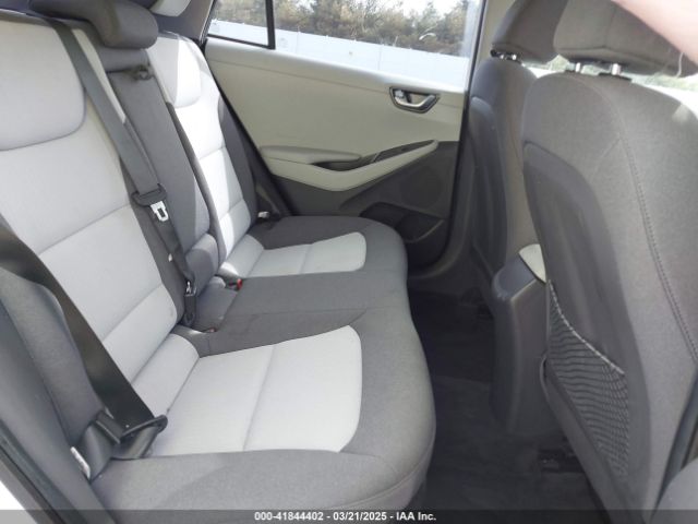 KMHC85LC0LU196104 Hyundai Ioniq Hybrid Sel
