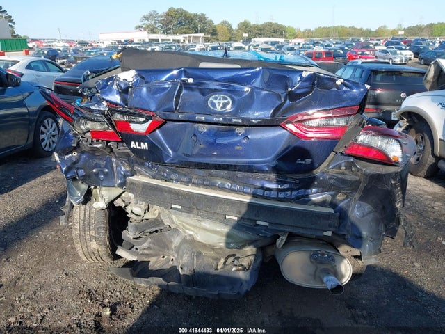 4T1C11AK0NU674001 Toyota CAMRY LE