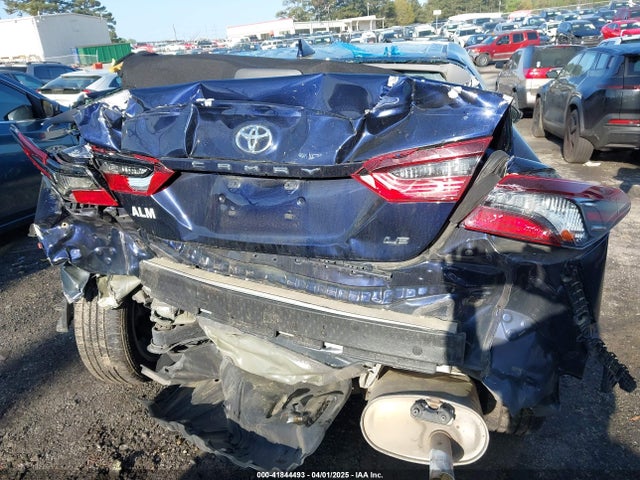 4T1C11AK0NU674001 Toyota CAMRY LE
