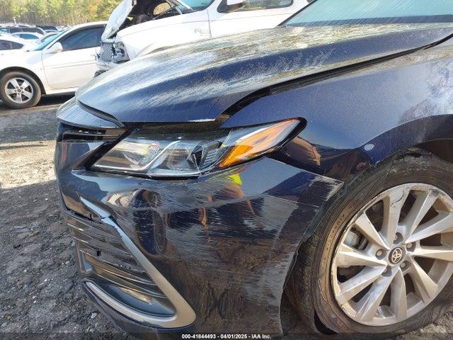 4T1C11AK0NU674001 Toyota CAMRY LE
