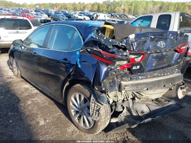4T1C11AK0NU674001 Toyota CAMRY LE