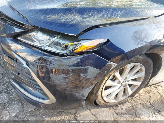 4T1C11AK0NU674001 Toyota CAMRY LE