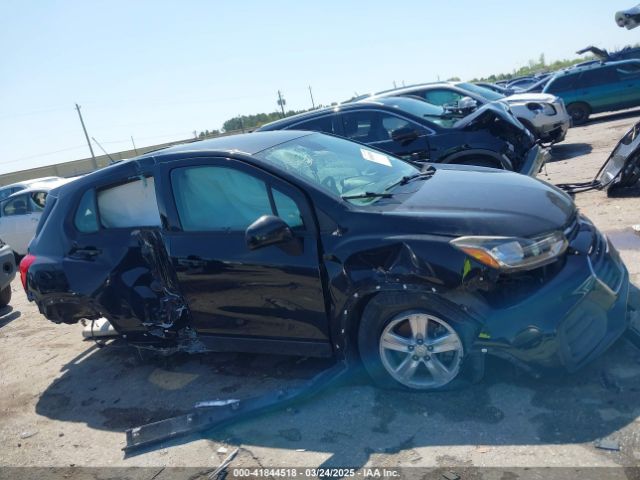 3GNCJKSB7KL206403 Chevrolet TRAX LS