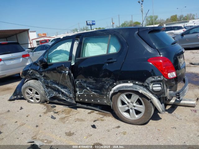 3GNCJKSB7KL206403 Chevrolet TRAX LS