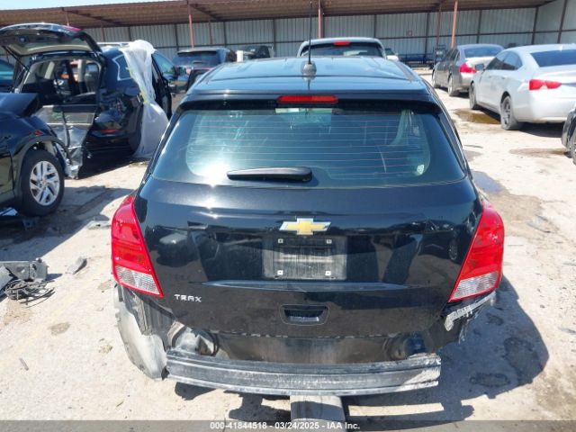 3GNCJKSB7KL206403 Chevrolet TRAX LS