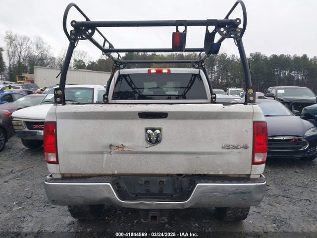3C6UR5CL5JG316444 RAM 2500 Tradesman  4x4 6'4 Box