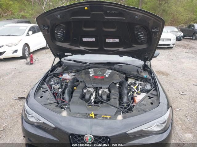 ZARFAMEV9P7677087 Alfa Romeo Giulia Quadrifoglio Rwd