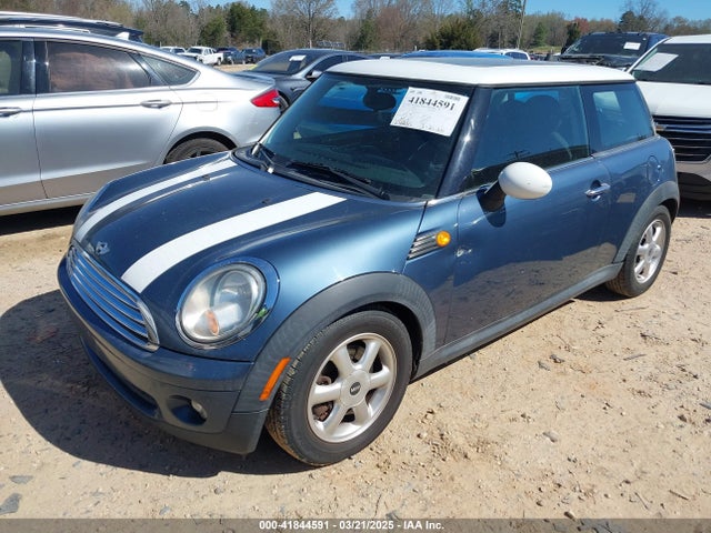 2009 MINI COOPER WMWMF33549TW79871 Photo 1