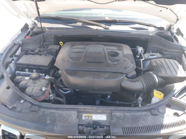 1C4RJFAG2KC736961 Jeep Grand Cherokee Laredo E 4x4