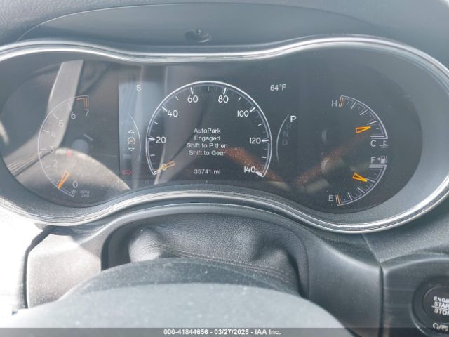1C4RJFAG2KC736961 Jeep Grand Cherokee Laredo E 4x4