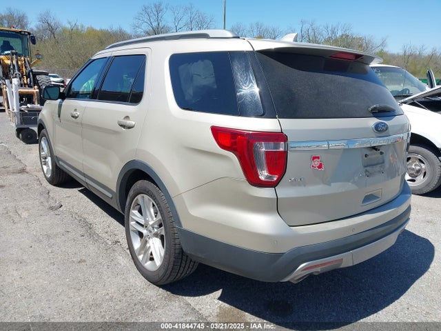 1FM5K7D8XHGB27555 Ford EXPLORER XLT
