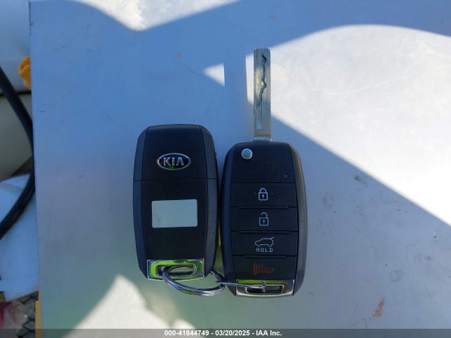 5XYPG4A3XGG133119 KIA Sorento 2.4l Lx