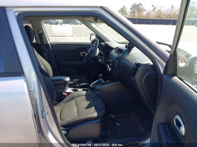 KNDJP3A55G7818224 KIA SOUL +