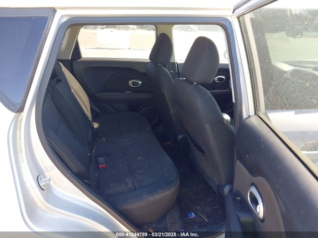 KNDJP3A55G7818224 KIA SOUL +