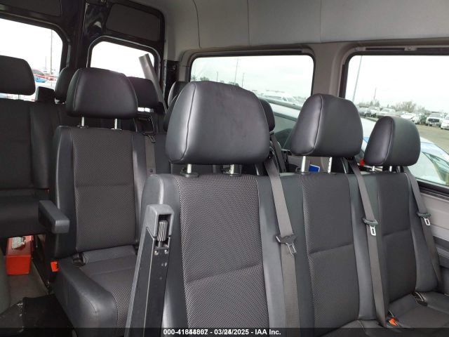 WDZFE7CD2GP216260 Mercedes-Benz Sprinter 2500 Normal Roof