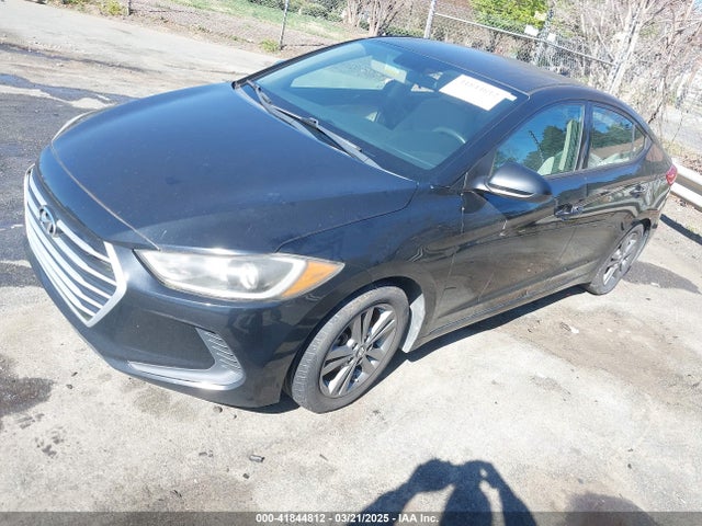 5NPD84LFXHH007702 Hyundai ELANTRA SE