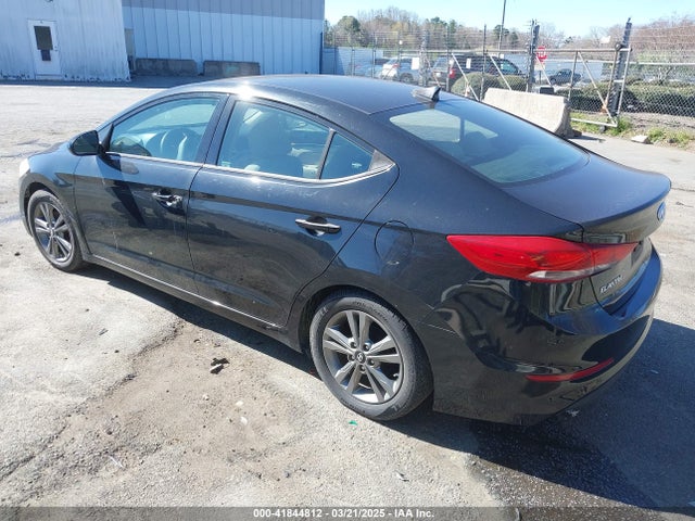 5NPD84LFXHH007702 Hyundai ELANTRA SE