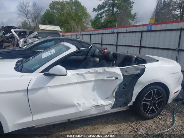 1FATP8UHXN5124073 Ford Mustang Ecoboost Premium