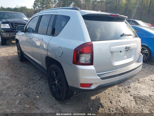 1C4NJCEA0ED586561 Jeep Compass Latitude
