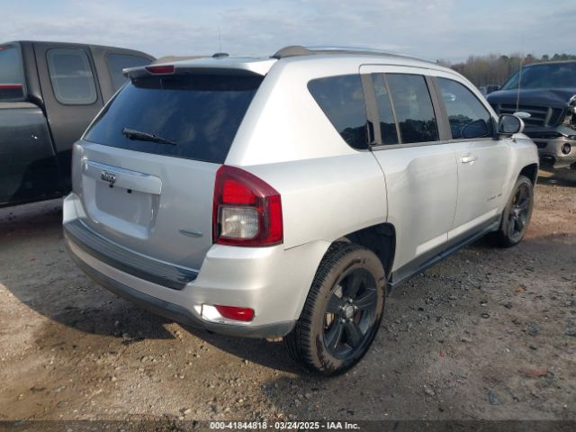 1C4NJCEA0ED586561 Jeep Compass Latitude