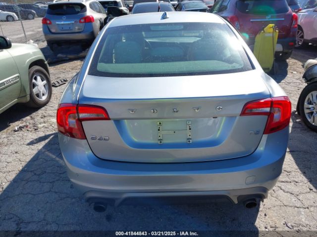 YV126MFL4J2451903 Volvo S60 T5 Dynamic