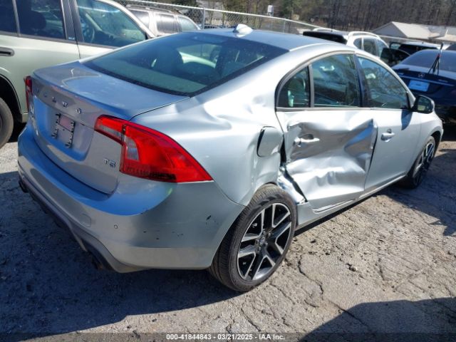 YV126MFL4J2451903 Volvo S60 T5 Dynamic