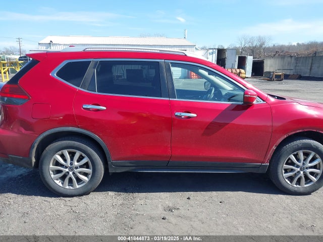 JN8AT2MV8HW268854 Nissan ROGUE SV