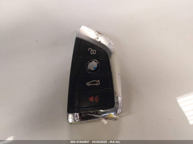 2016 BMW X5 5UXKR6C59G0J81178 Photo 10