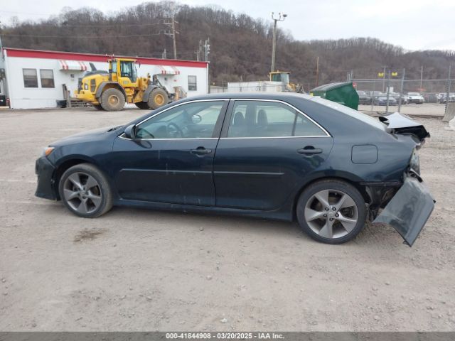 4T1BF1FK2EU736634 Toyota Camry Se Sport