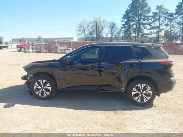JN8BT3BA9PW411237 Nissan Rogue Sv Fwd