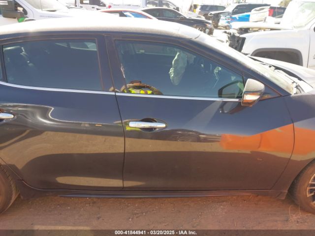 1N4AA6AP4GC412923 Nissan Maxima 3.5 Platinum