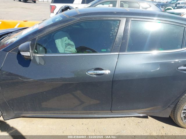 1N4AA6AP4GC412923 Nissan Maxima 3.5 Platinum