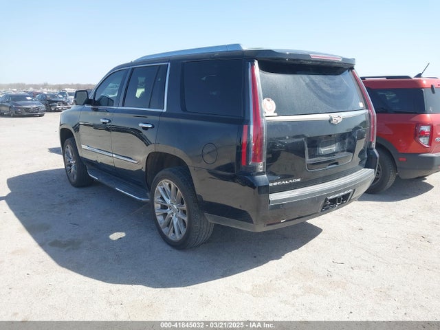 2017 CADILLAC ESCALADE 1GYS3BKJ4HR143021 Photo 2