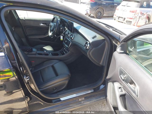 2019 MERCEDES-BENZ GLA 250 WDCTG4GB1KJ549320 Photo 4