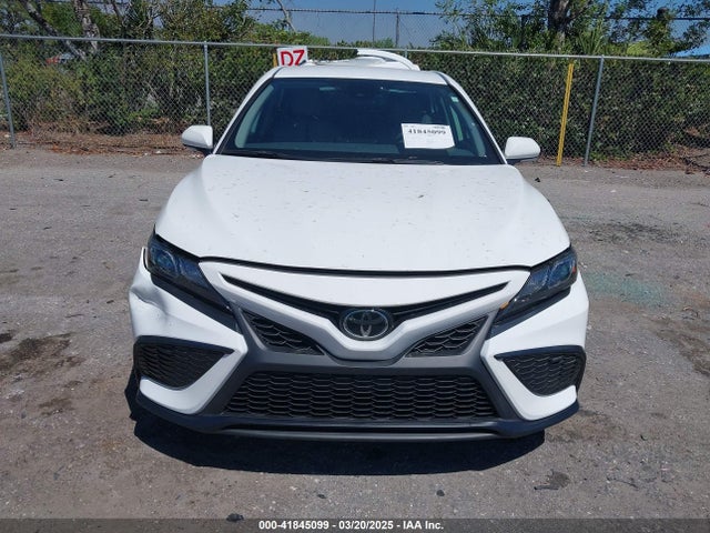 4T1T11AK7RU865680 Toyota CAMRY SE