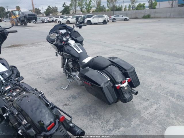 2018 HARLEY-DAVIDSON FLTRX 1HD1KHC32JB642744 Photo 2
