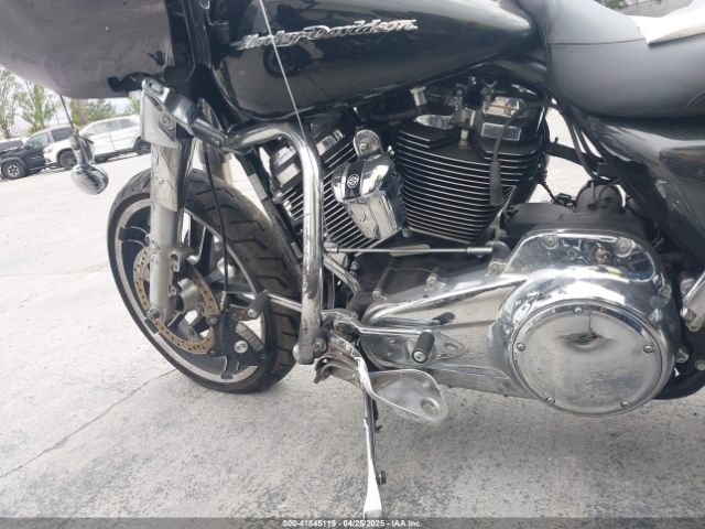 2018 HARLEY-DAVIDSON FLTRX 1HD1KHC32JB642744 Photo 8