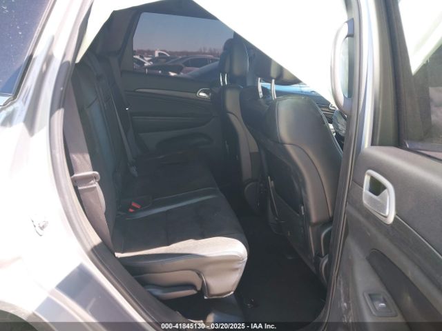 1C4RJEAG6LC256742 Jeep Grand Cherokee Laredo E 4x2