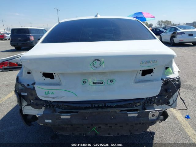 WBAJR3C06LCE63836 BMW 530I