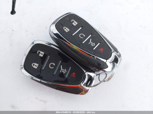 3GNKBERS8KS648189 Chevrolet lgx