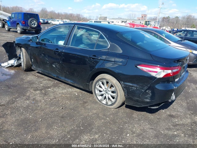 4T1B11HK5JU573645 Toyota CAMRY LE