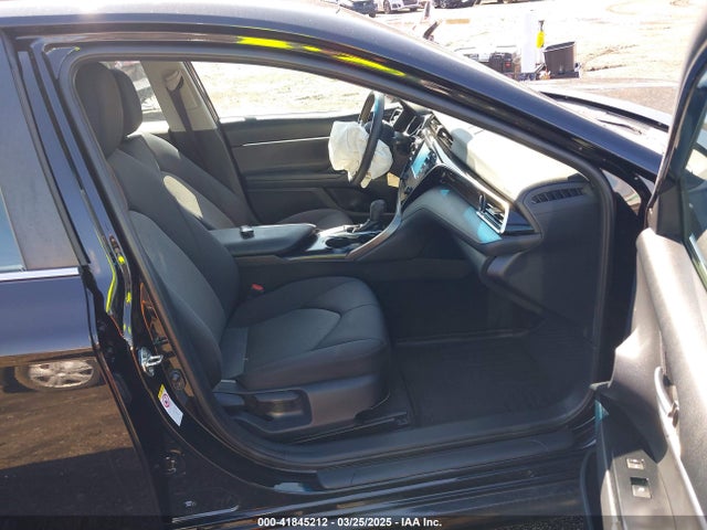 4T1B11HK5JU573645 Toyota CAMRY LE