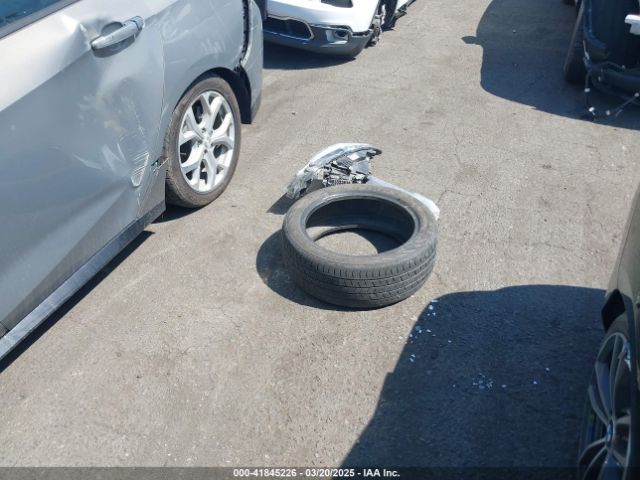 WBA2J1C5XK7D13411 BMW 230I