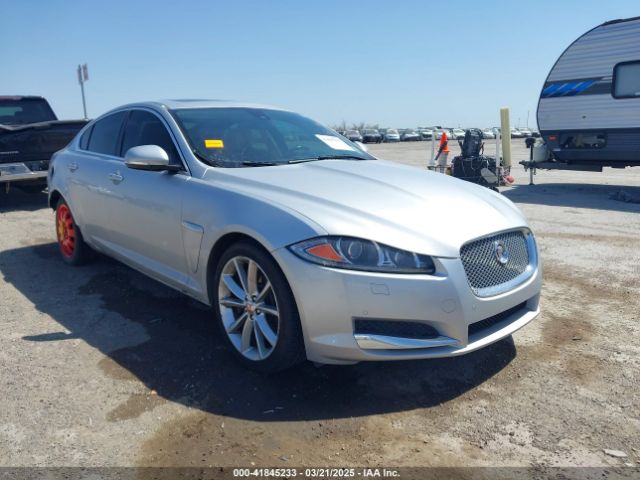 2015 JAGUAR XF SAJWA0F7XF8U55431 Photo 0