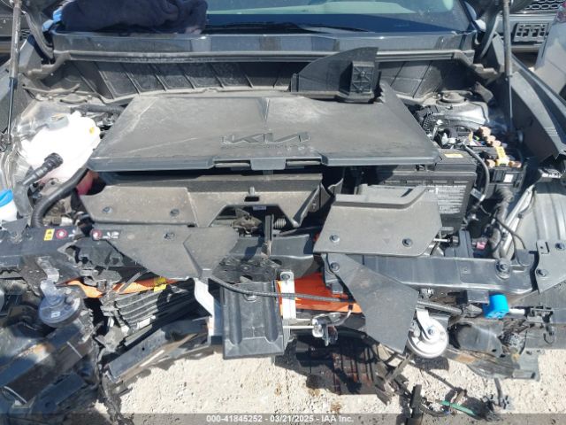 KNDCR3L13R5097820 KIA 2024