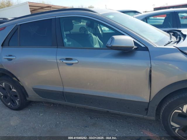 KNDCR3L13R5097820 KIA 2024