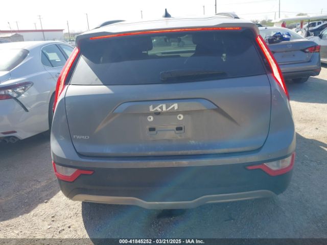 KNDCR3L13R5097820 KIA 2024
