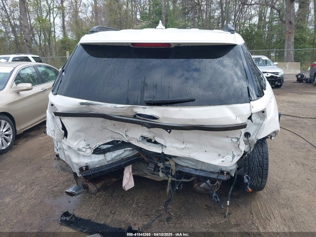 1FM5K8D81JGA17361 Ford EXPLORER XLT